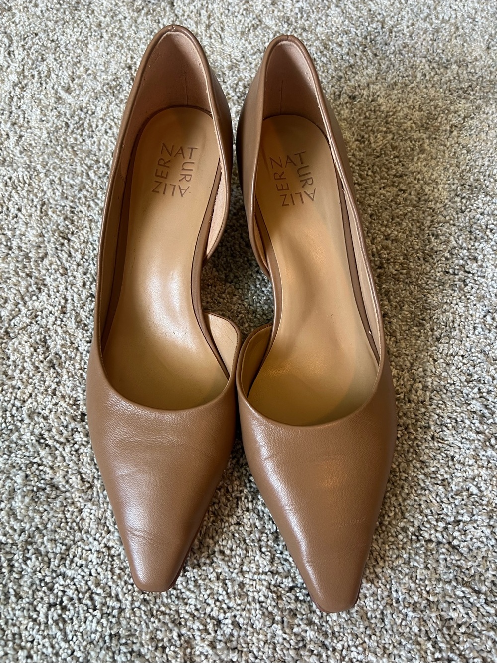 Naturalizer Nude Pointed-Toe Leather Pumps